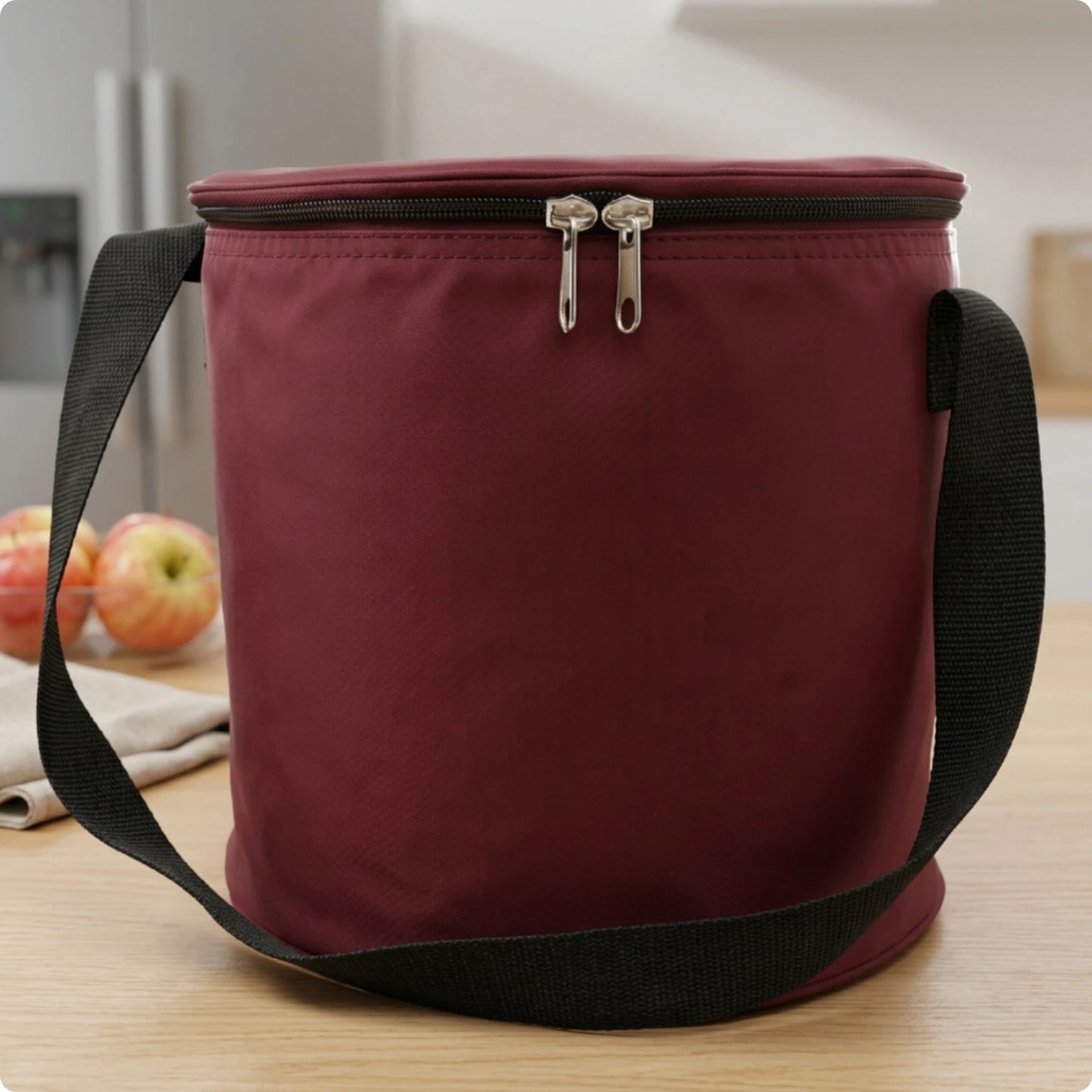 Sports Storage Bag with Shoulder Strap Multipurpose Cylindrical Gear Bag with Zipper Lightweight Multifunctional for Athletes